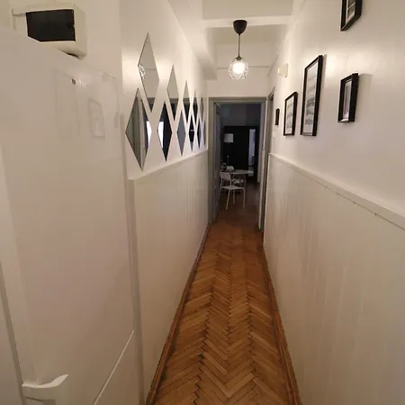 Cozy Old Town - Free Minibar *