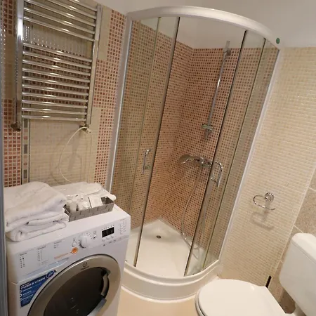 Cozy Old Town - Free Minibar *