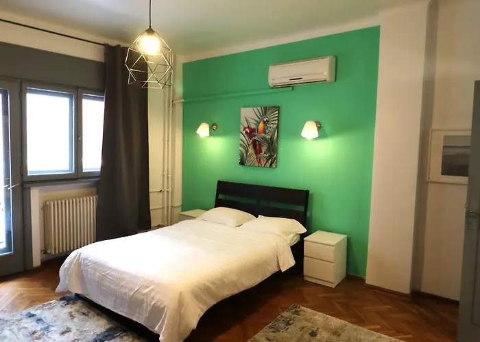 Cozy Old Town - Free Minibar *