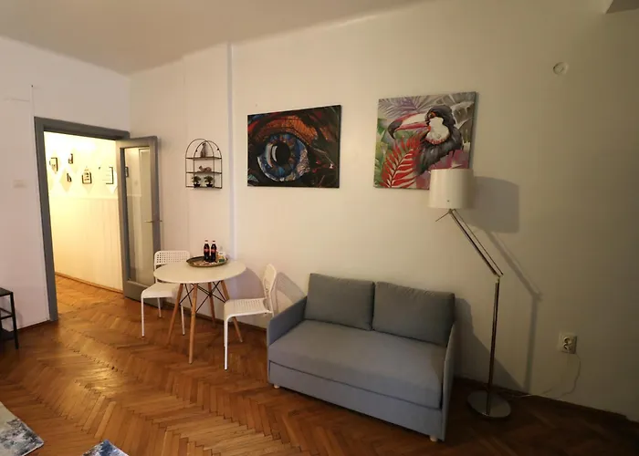 Апартаменти Cozy Old Town - Free Minibar